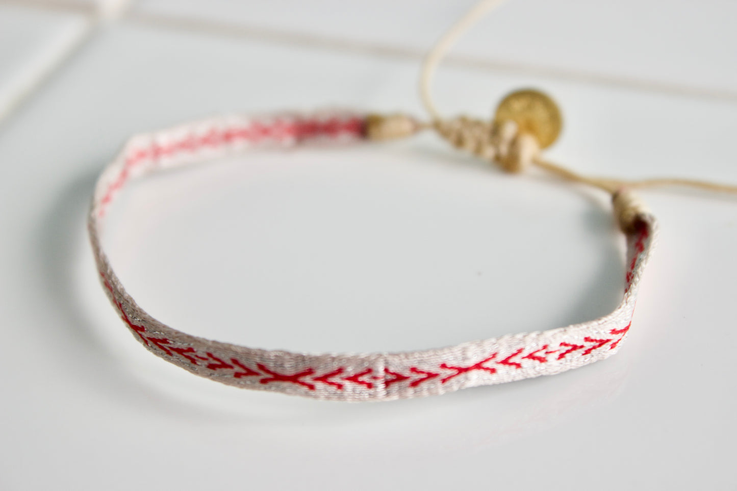 Guanabana(グアナバナ) ハンドメイド ブレスレット ホワイト×レッド G033