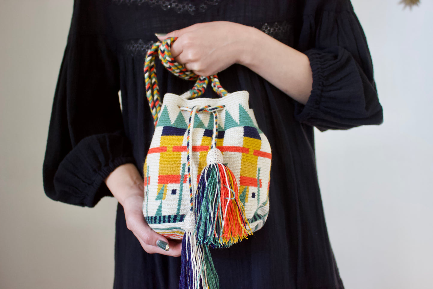 Guanabana（グアナバナ）Medium bag ミディアムバッグ　ベージュ