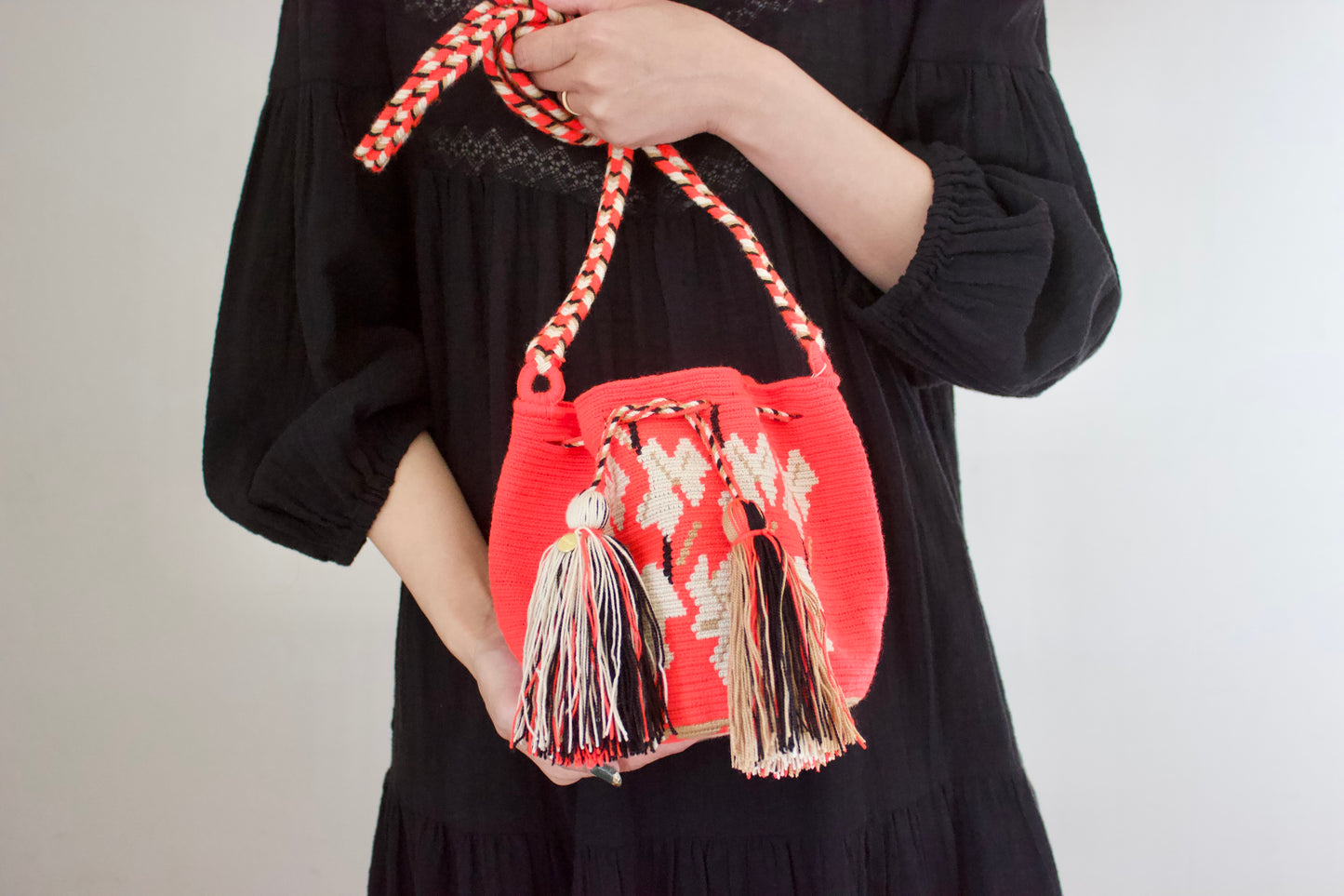 Guanabana(グアナバナ）medium bag ミディアムバッグ レッド G12W00012138