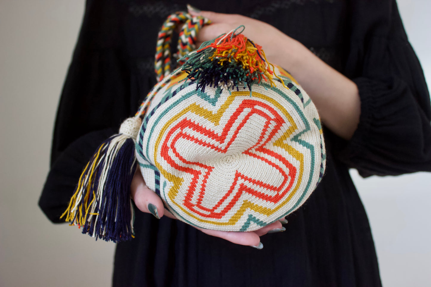 Guanabana（グアナバナ）Medium bag ミディアムバッグ　ベージュ