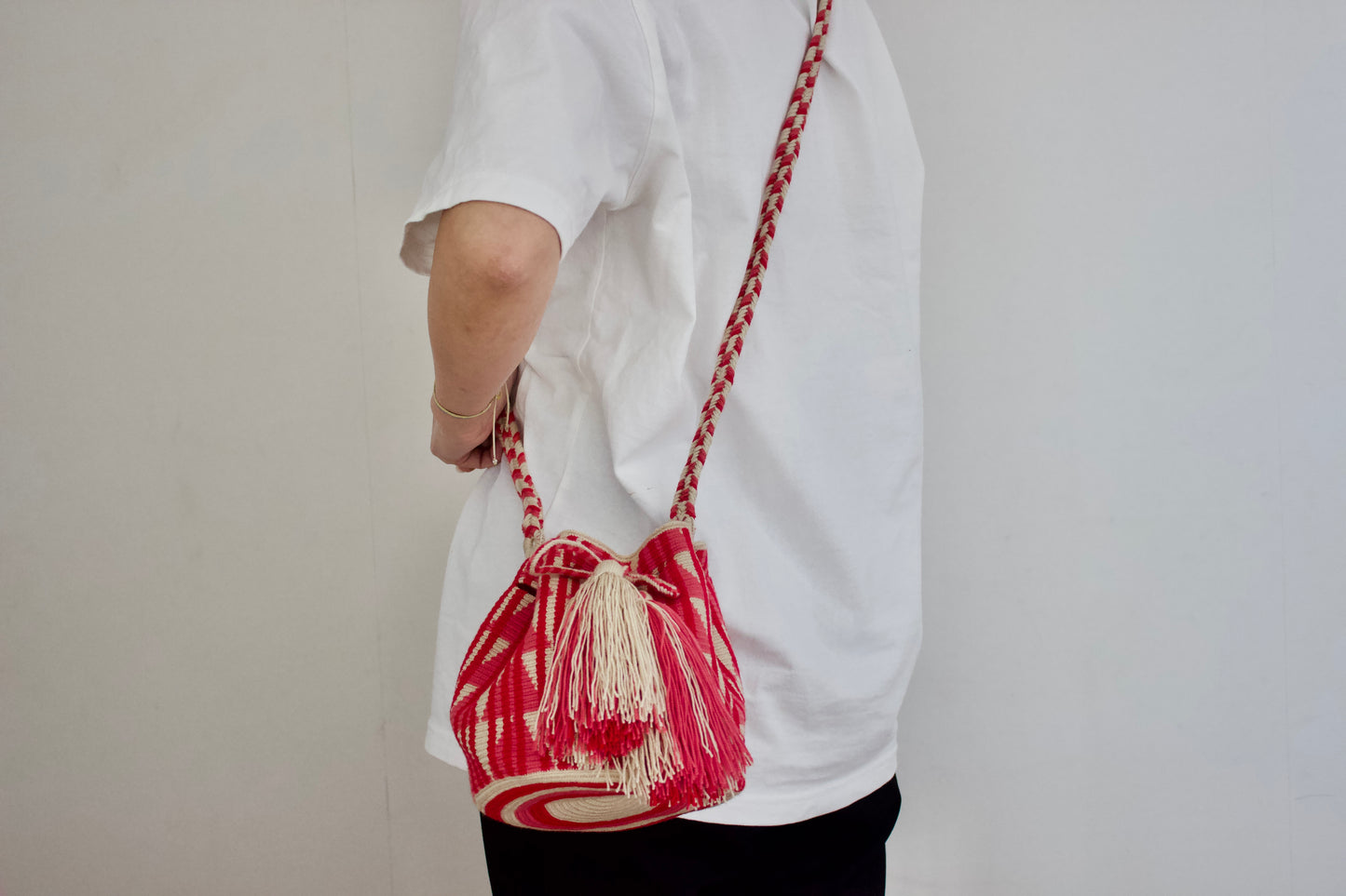 Guananaba（グアナバナ）medium bag ミディアムバッグ　レッド×ピンク