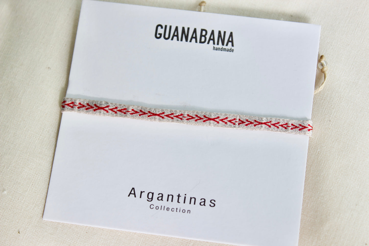 Guanabana（グアナバナ） ハンドメイド ブレスレット ホワイト×レッド G033