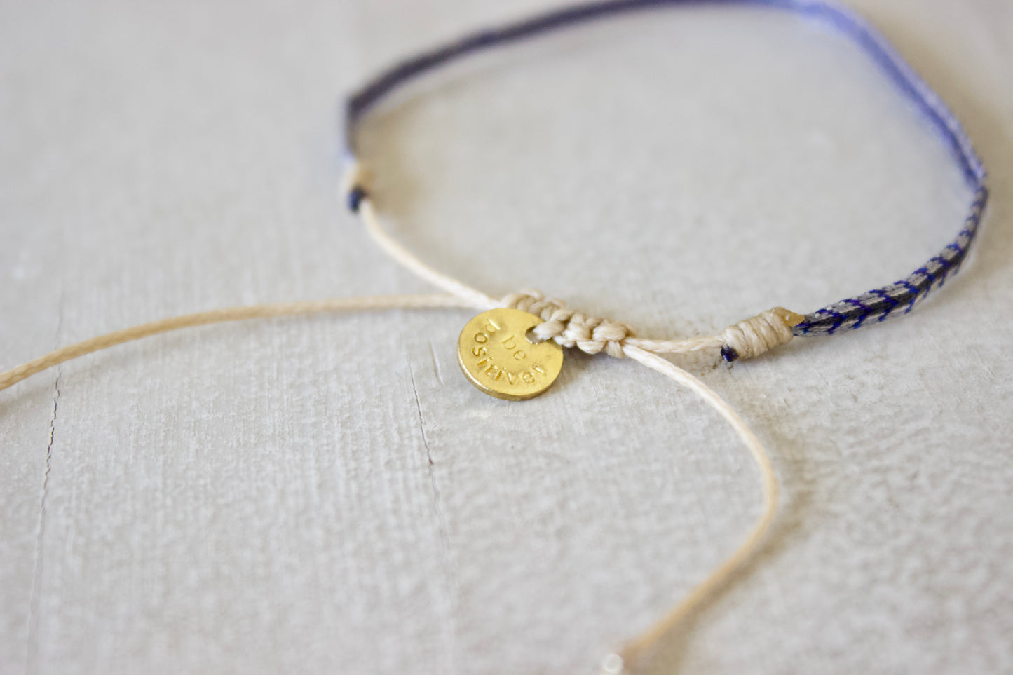 Guanabana（グアナバナ） ハンドメイド ブレスレット #グレー